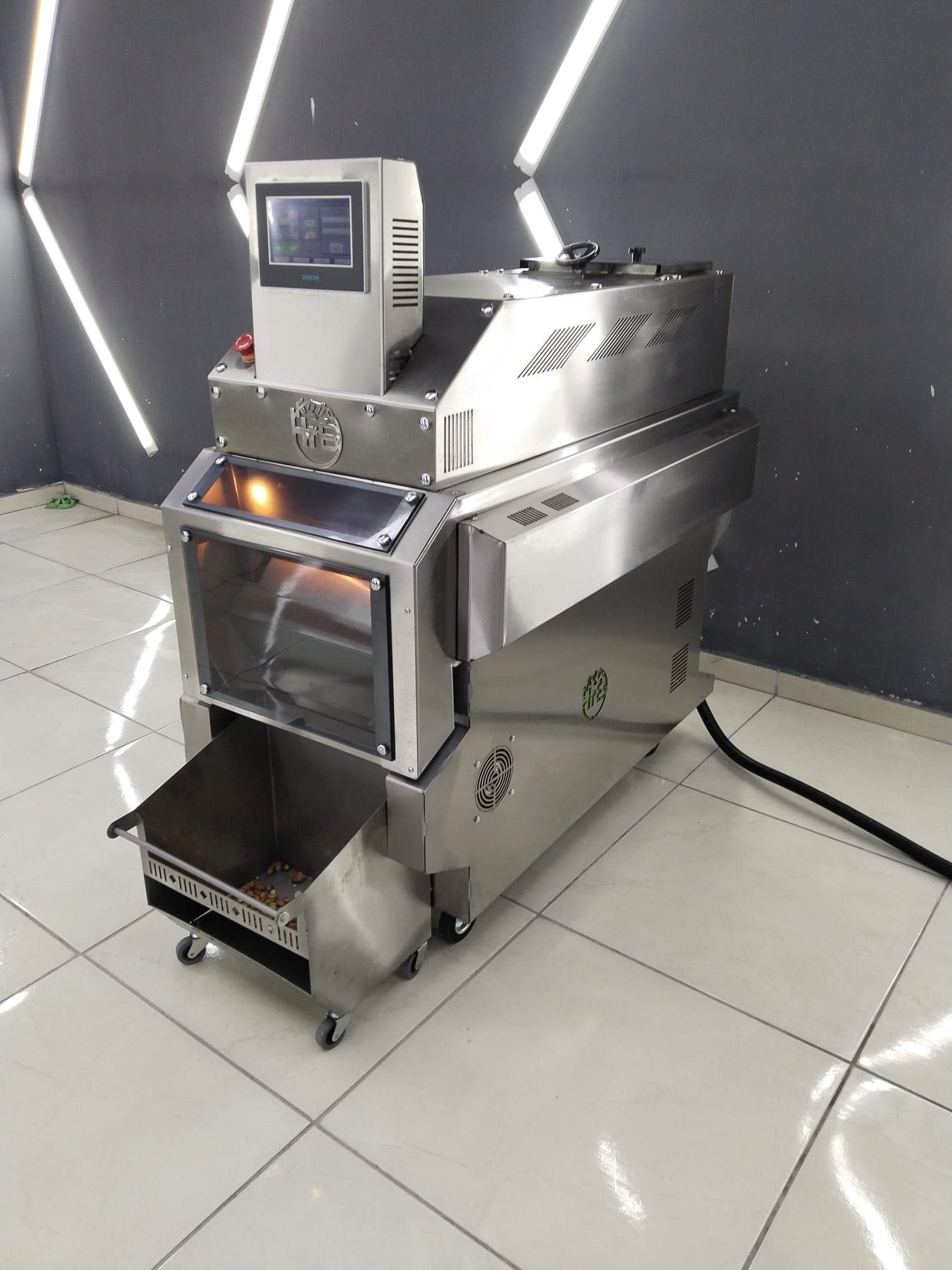 20 KG Tam Dijital Elektrikli Kuruyemiş Kavurma Makinesi